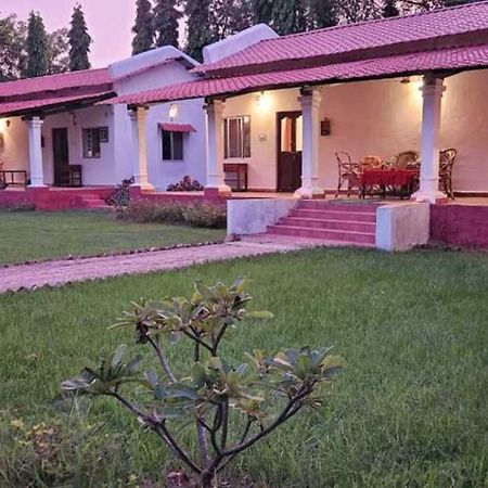 Kp Cottages Kānker Екстериор снимка