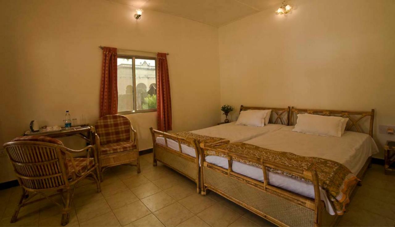 Kp Cottages Kānker Екстериор снимка